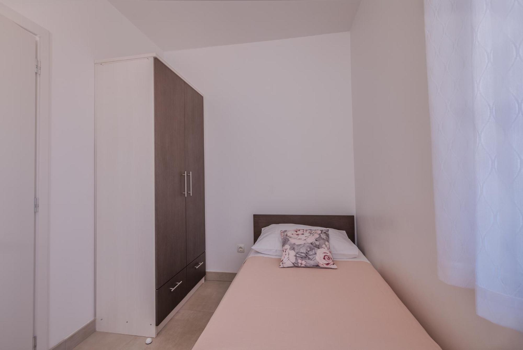 Apartments Prendivoj Malinska Exterior foto